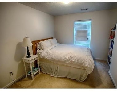 3816 Dandridge Way - Photo Thumbnail 9