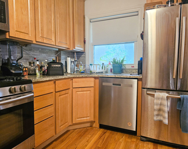 86 Lincoln Avenue - Photo Thumbnail 1