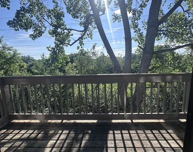 234 W Court Of Shorewood - Photo Thumbnail 14