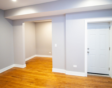 5310 S Harper Avenue - Photo Thumbnail 10
