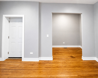 5310 S Harper Avenue - Photo Thumbnail 9