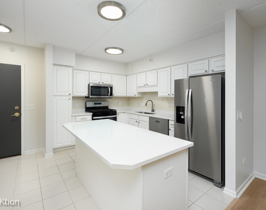 1 S Lincoln Avenue - Photo Thumbnail 4
