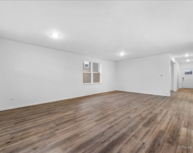 301 Westminster Court - Photo Thumbnail 8