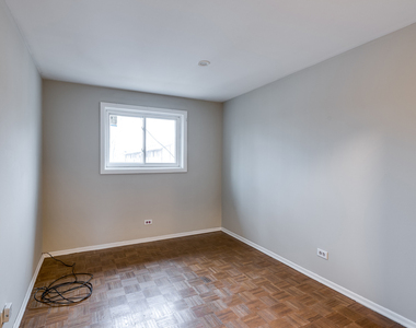 18w269 Kirkland Lane - Photo Thumbnail 14