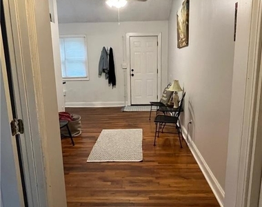 1115 Shelby Place Se - Photo Thumbnail 22