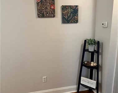 1115 Shelby Place Se - Photo Thumbnail 8