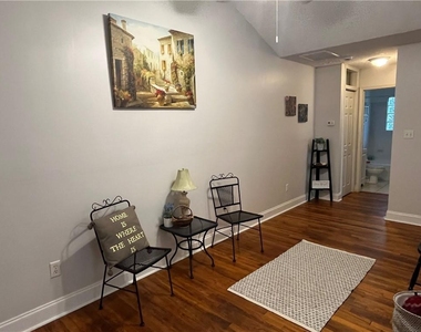 1115 Shelby Place Se - Photo Thumbnail 7
