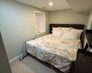 1815 N Paulina Street - Photo Thumbnail 14