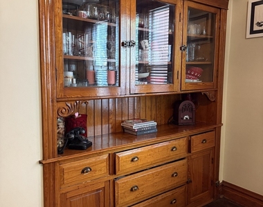 1815 N Paulina Street - Photo Thumbnail 5