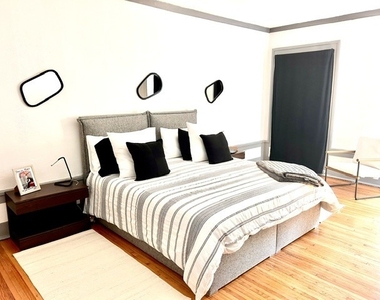 717 W Junior Terrace - Photo Thumbnail 11