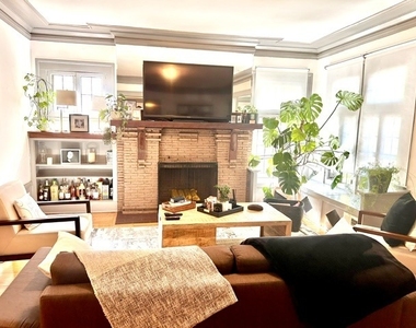 717 W Junior Terrace - Photo Thumbnail 1