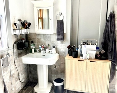 717 W Junior Terrace - Photo Thumbnail 10