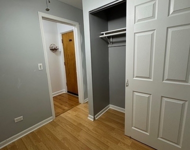 2424 W Estes Avenue - Photo Thumbnail 19