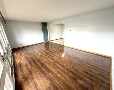 3158-3158 W 93rd Street - Photo Thumbnail 3