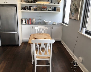 2700 N Hampden Court - Photo Thumbnail 7