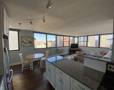 2700 N Hampden Court - Photo Thumbnail 13