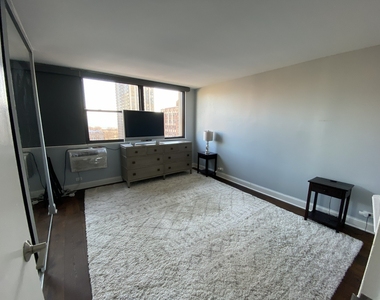 2700 N Hampden Court - Photo Thumbnail 16