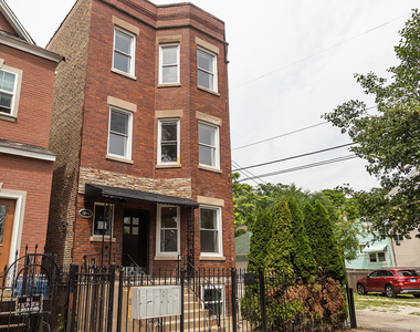 1840 N Saint Louis Avenue - Photo Thumbnail 3