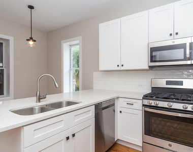 1840 N Saint Louis Avenue - Photo Thumbnail 12
