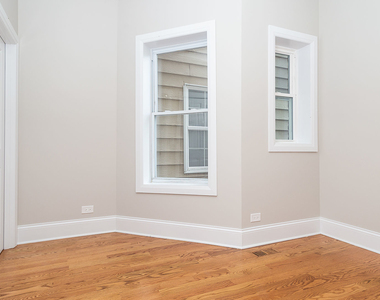 1840 N Saint Louis Avenue - Photo Thumbnail 13
