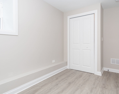 1840 N Saint Louis Avenue - Photo Thumbnail 22
