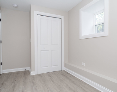 1840 N Saint Louis Avenue - Photo Thumbnail 20