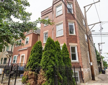 1840 N Saint Louis Avenue - Photo Thumbnail 2