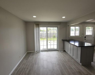 9268 Barberry Lane - Photo Thumbnail 7