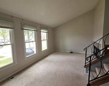 9268 Barberry Lane - Photo Thumbnail 8