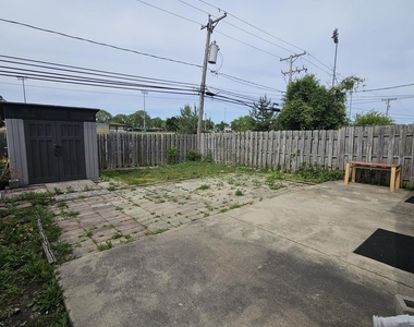 9268 Barberry Lane - Photo Thumbnail 19