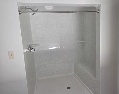 1620 Cambridge Avenue - Photo Thumbnail 13