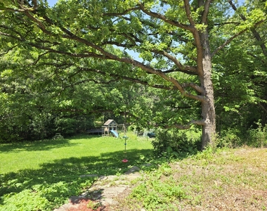 1620 Cambridge Avenue - Photo Thumbnail 3