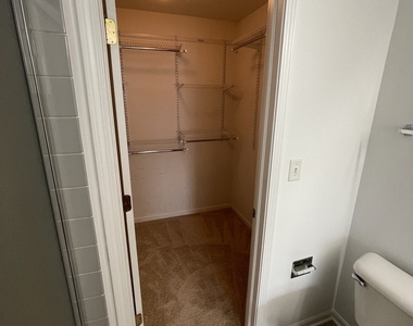 2516 Hillsboro Boulevard - Photo Thumbnail 18