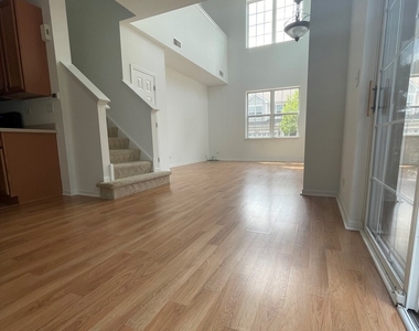 2516 Hillsboro Boulevard - Photo Thumbnail 5