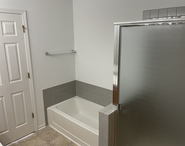 2516 Hillsboro Boulevard - Photo Thumbnail 16