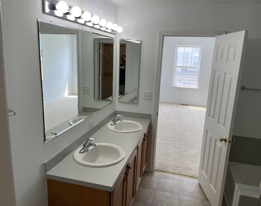 2516 Hillsboro Boulevard - Photo Thumbnail 17