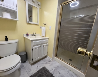 1218 Lincoln Avenue - Photo Thumbnail 9