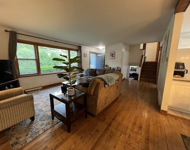 1218 Lincoln Avenue - Photo Thumbnail 4