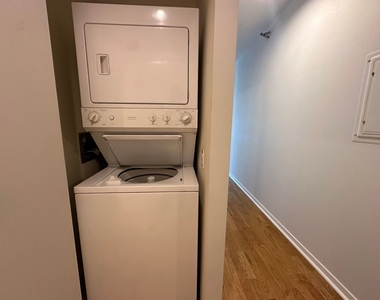 400 N La Salle Drive - Photo Thumbnail 7