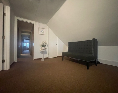 1105 W Touhy Avenue - Photo Thumbnail 8