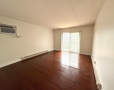 115 Marengo Avenue - Photo Thumbnail 2