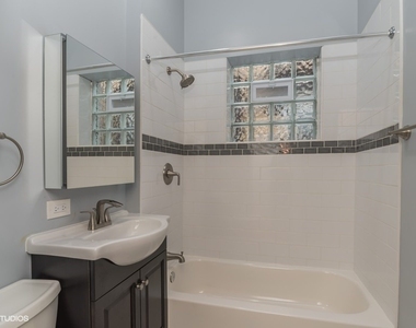 2321 N Sawyer Avenue - Photo Thumbnail 7