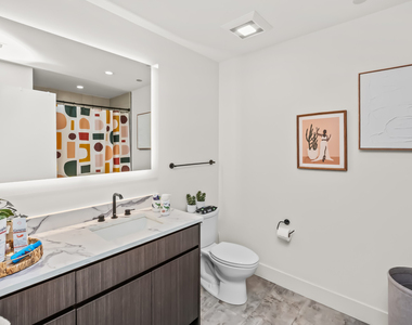 153 W Ohio Street - Photo Thumbnail 11