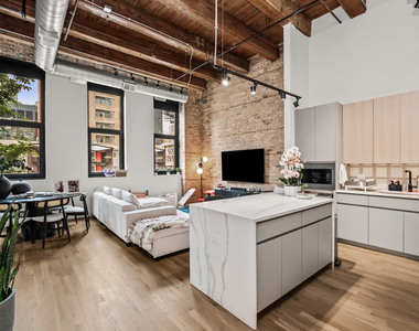 153 W Ohio Street - Photo Thumbnail 1