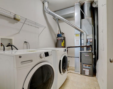 210 Rosehall Drive - Photo Thumbnail 16