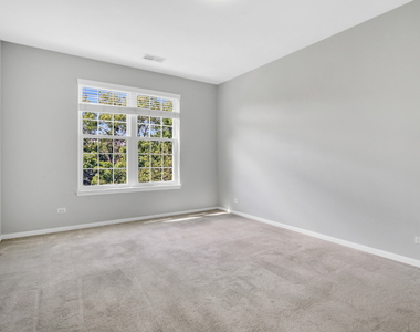 210 Rosehall Drive - Photo Thumbnail 14