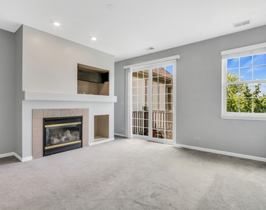 210 Rosehall Drive - Photo Thumbnail 7