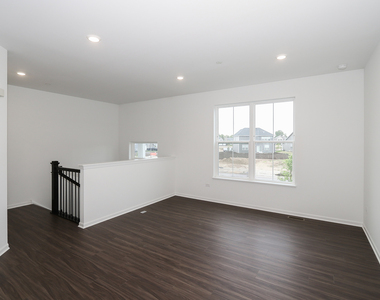 2252 Stonegate Road - Photo Thumbnail 4