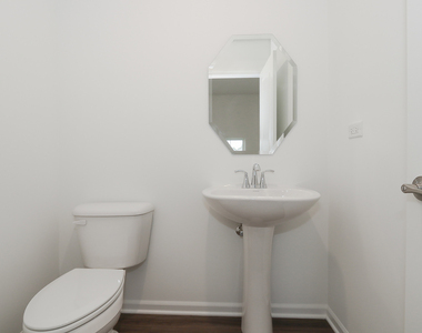 2252 Stonegate Road - Photo Thumbnail 18