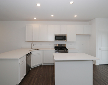 2252 Stonegate Road - Photo Thumbnail 6